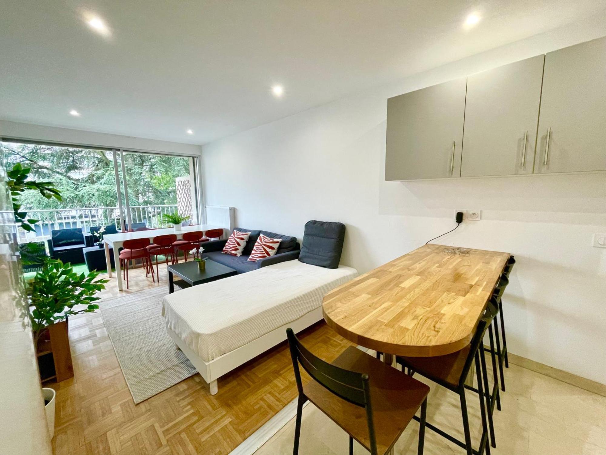 Bngo I Le Spacieux I 3 Chambres, 2 Salles De Bain, Parking Prive Gratuit, 8 Personnes, Vieux Lyon Hypercentre Exterior photo