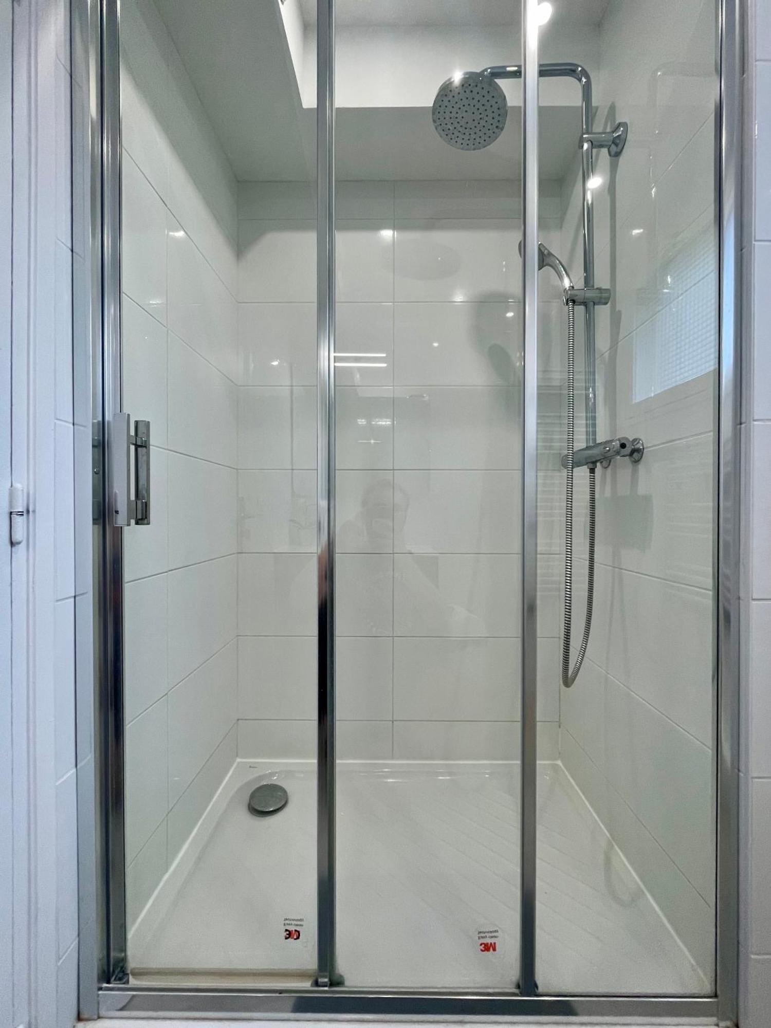 Bngo I Le Spacieux I 3 Chambres, 2 Salles De Bain, Parking Prive Gratuit, 8 Personnes, Vieux Lyon Hypercentre Exterior photo