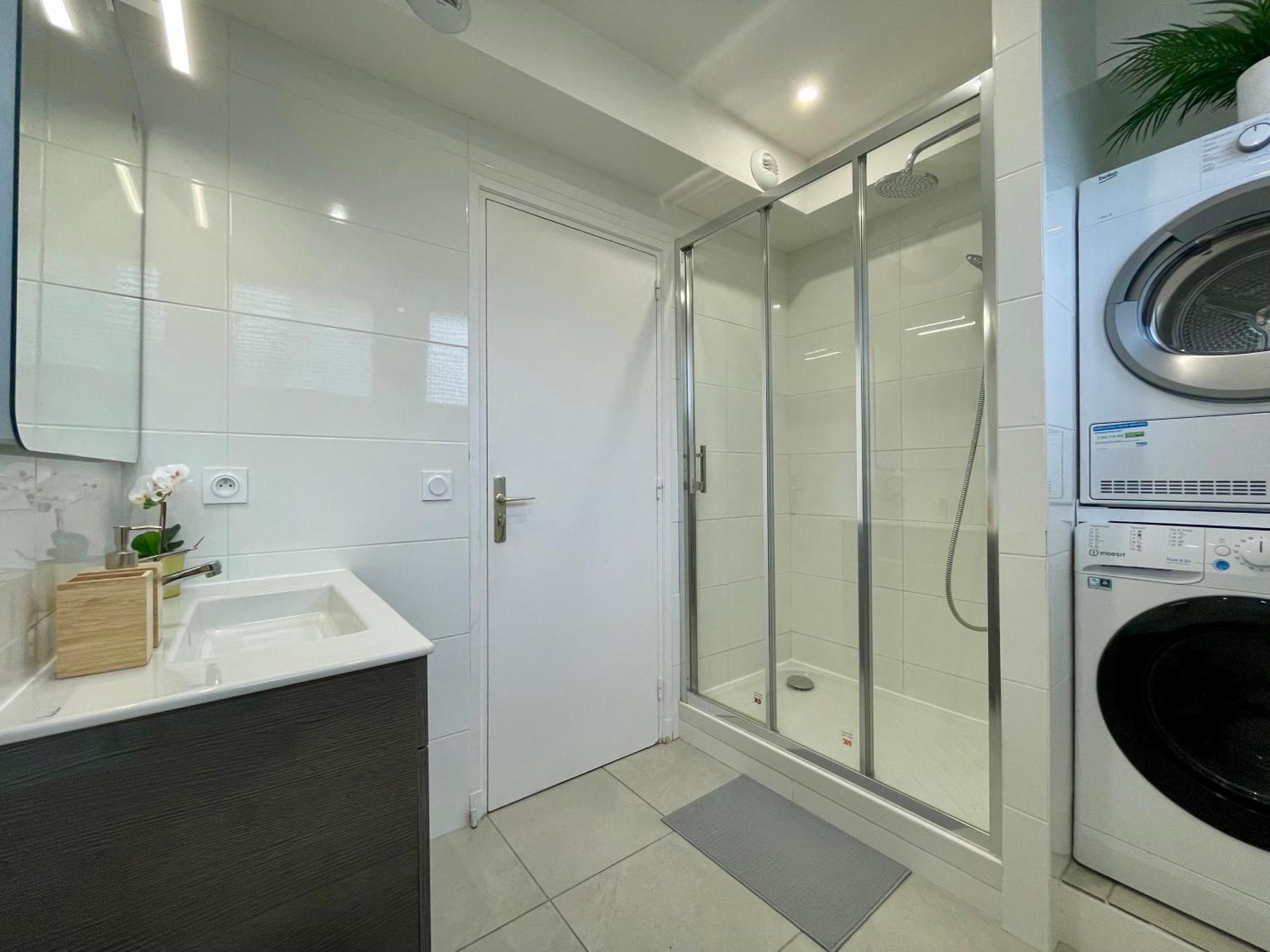 Bngo I Le Spacieux I 3 Chambres, 2 Salles De Bain, Parking Prive Gratuit, 8 Personnes, Vieux Lyon Hypercentre Exterior photo