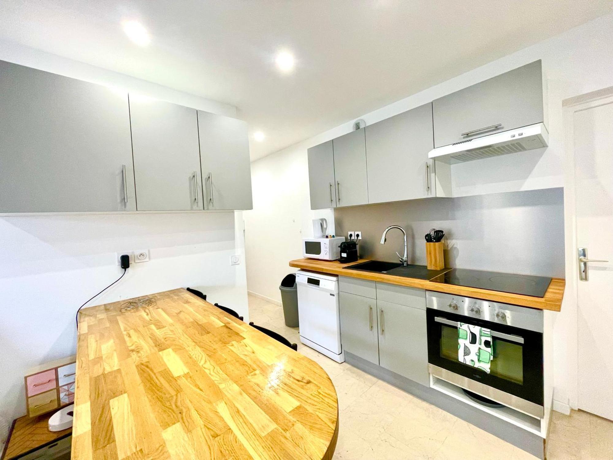 Bngo I Le Spacieux I 3 Chambres, 2 Salles De Bain, Parking Prive Gratuit, 8 Personnes, Vieux Lyon Hypercentre Exterior photo