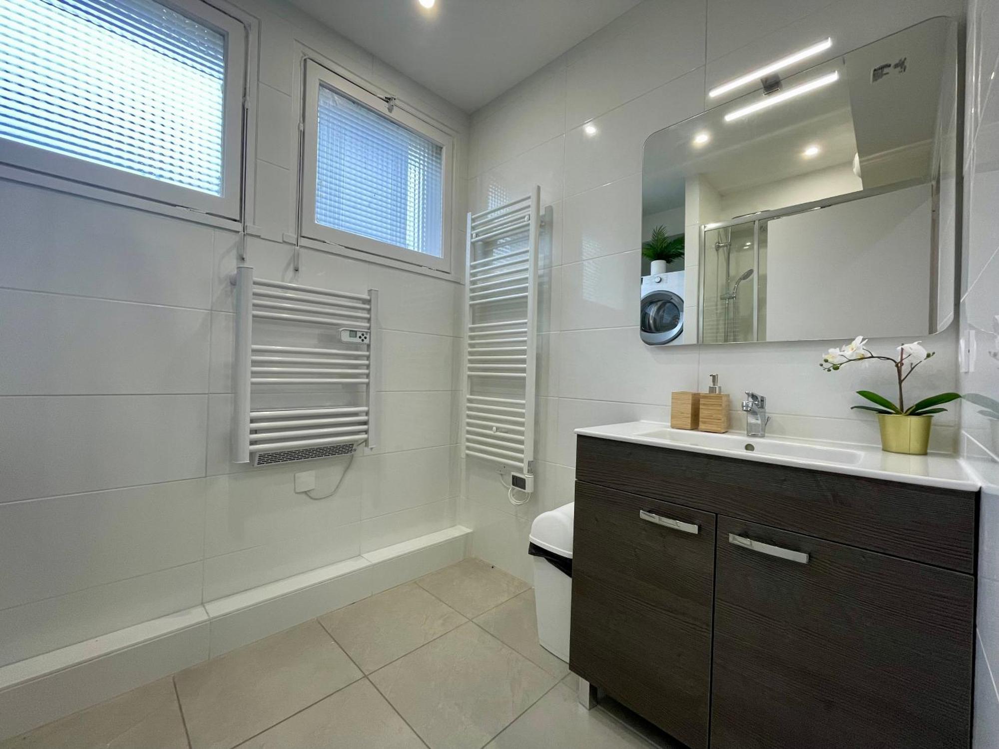 Bngo I Le Spacieux I 3 Chambres, 2 Salles De Bain, Parking Prive Gratuit, 8 Personnes, Vieux Lyon Hypercentre Exterior photo